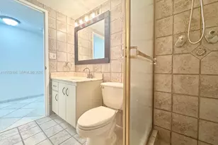3725 S Ocean Dr, Hollywood, FL 33019 - Photo 9