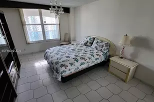 3800 S Ocean Dr, Hollywood, FL 33019 - Photo 9