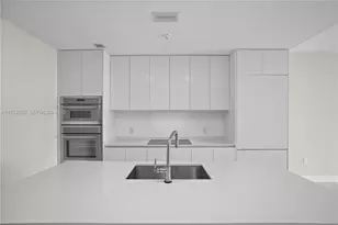 700 NE 24th St, Miami, FL 33137 - Photo 9