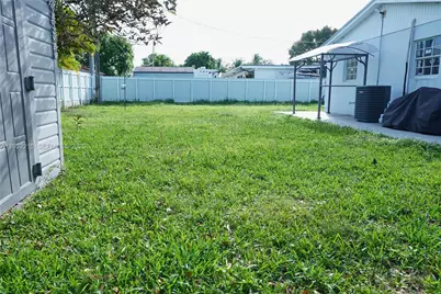 10921 N Snapper Creek Dr, Miami, FL 33173 - Photo 25