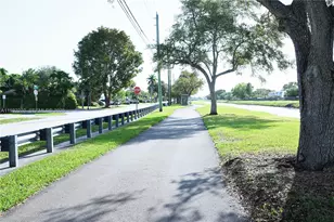 10921 N Snapper Creek Dr, Miami, FL 33173 - Photo 27