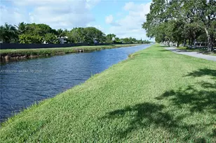 10921 N Snapper Creek Dr, Miami, FL 33173 - Photo 29