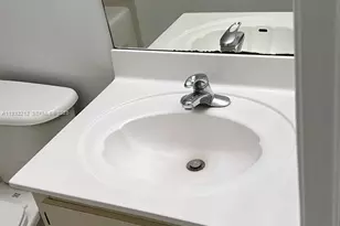 7240 NW 114th Ave, Doral, FL 33178 - Photo 13