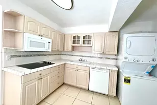 310 SW 10th St, Fort Lauderdale, FL 33315 - Photo 1