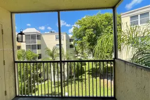 8215 Lake Dr, Doral, FL 33166 - Photo 19