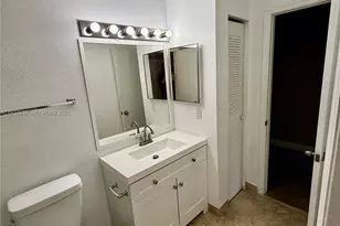 595 Vista Isles Dr, Sunrise, FL 33325 - Photo 15