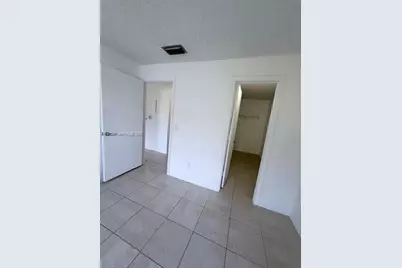 3650 N 56th Ave #516, Hollywood, FL 33021 - Photo 11