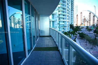 888 Biscayne Blvd #609, Miami, FL 33132 - Photo 29