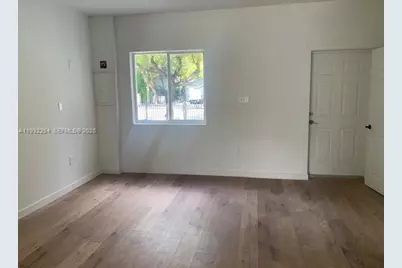 10 NE 59th St, Miami, FL 33137 - Photo 9