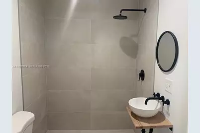 10 NE 59th St, Miami, FL 33137 - Photo 11