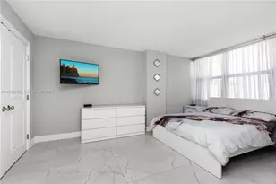 2401 S Ocean Dr, Hollywood, FL 33019 - Photo 17