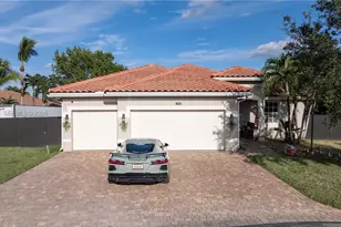 2135 NW 14th Terrace, Homestead, FL 33030 - Photo 3