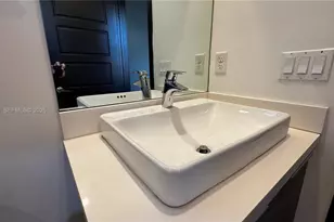 9155 NW 161st St, Miami Lakes, FL 33018 - Photo 27