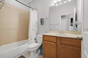 4126 Cascada Cir, Cooper City, FL 33024 - Photo 25