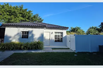 16201 SW 169th Ave #B, Miami, FL 33187 - Photo 1