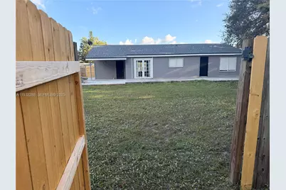 1822 SE Oxmoor Ct, Port Saint Lucie, FL 34952 - Photo 19