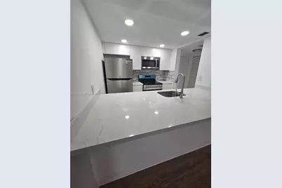 8180 Geneva Ct #518, Doral, FL 33166 - Photo 5