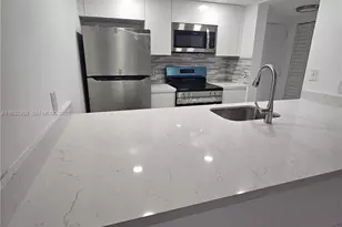 8180 Geneva Ct, Doral, FL 33166 - Photo 5