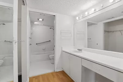 601 SW 142nd Ave #304Q, Pembroke Pines, FL 33027 - Photo 15