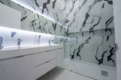 10850 SW 32nd St, Miami, FL 33165 - Photo 17