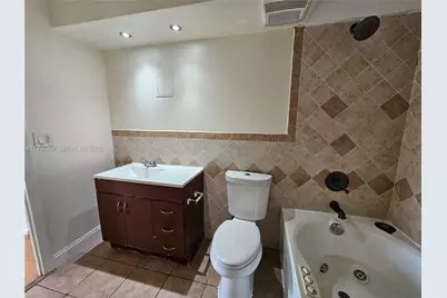 15600 NW 7th Ave #704, Miami, FL 33169 - Photo 13