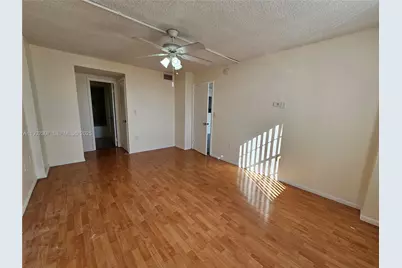 15600 NW 7th Ave #704, Miami, FL 33169 - Photo 11