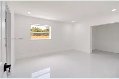 2840 NW 171st St, Miami Gardens, FL 33056 - Photo 7