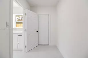 2840 NW 171st St, Miami Gardens, FL 33056 - Photo 17