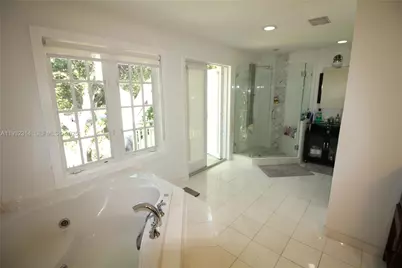 6750 Granada Blvd, Coral Gables, FL 33146 - Photo 25