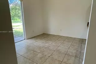 2173 SE 2nd St, Homestead, FL 33033 - Photo 5