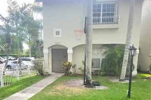 10877 NW 8th St, Pembroke Pines, FL 33026 - Photo 1