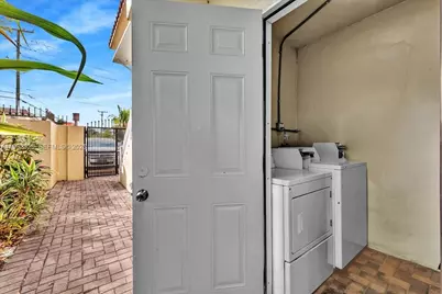 2025 Miami Rd #19, Fort Lauderdale, FL 33316 - Photo 27