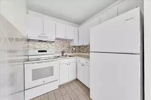 2025 Miami Rd, Fort Lauderdale, FL 33316 - Photo 13