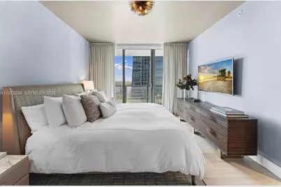 1451 Brickell Ave #2505, Miami, FL 33131 - Photo 3