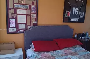 1000 St Charles Pl, Pembroke Pines, FL 33026 - Photo 11