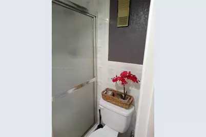 1000 St Charles Pl #L2, Pembroke Pines, FL 33026 - Photo 21