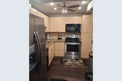 1000 St Charles Pl #L2, Pembroke Pines, FL 33026 - Photo 5