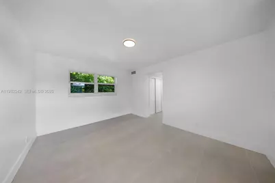 5195 NE 18th Ave #3, Fort Lauderdale, FL 33334 - Photo 5