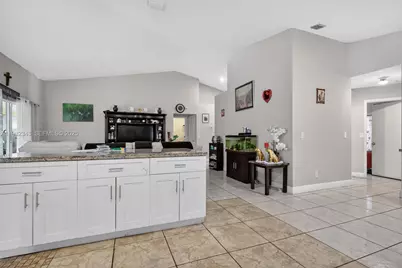 1809 SW 94th Ave, Miramar, FL 33025 - Photo 11