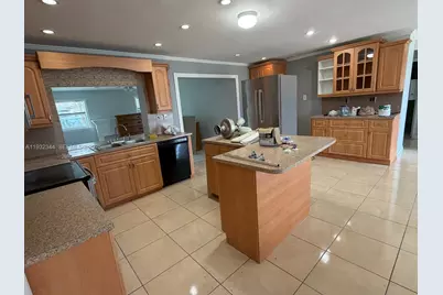 16130 SW 108th Ct, Miami, FL 33157 - Photo 5