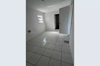 16130 SW 108th Ct, Miami, FL 33157 - Photo 9