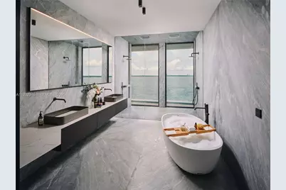 1413 N Venetian Way, Miami, FL 33139 - Photo 17