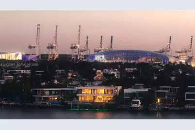 1413 N Venetian Way, Miami, FL 33139 - Photo 35