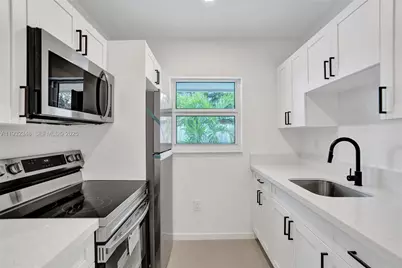 922 NW 4th Ave #3, Fort Lauderdale, FL 33311 - Photo 15