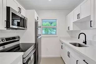 922 NW 4th Ave, Fort Lauderdale, FL 33311 - Photo 15