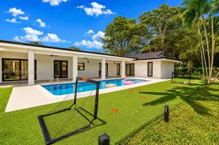 7700 SW 168th Terrace, Palmetto Bay, FL 33157 - Photo 3