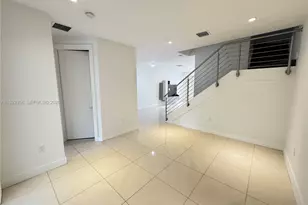 10550 NW 65th Ln, Doral, FL 33178 - Photo 17