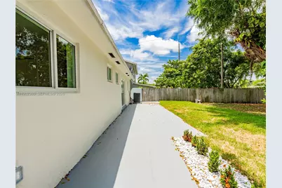 254 SW 4th St #0, Dania Beach, FL 33004 - Photo 31