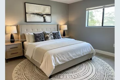 350 W Palm Cir W #201, Pembroke Pines, FL 33025 - Photo 11