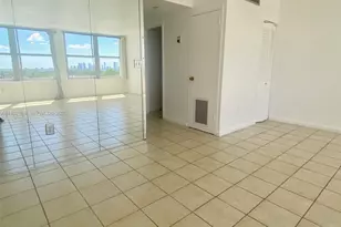 2899 Collins Ave, Miami Beach, FL 33140 - Photo 5